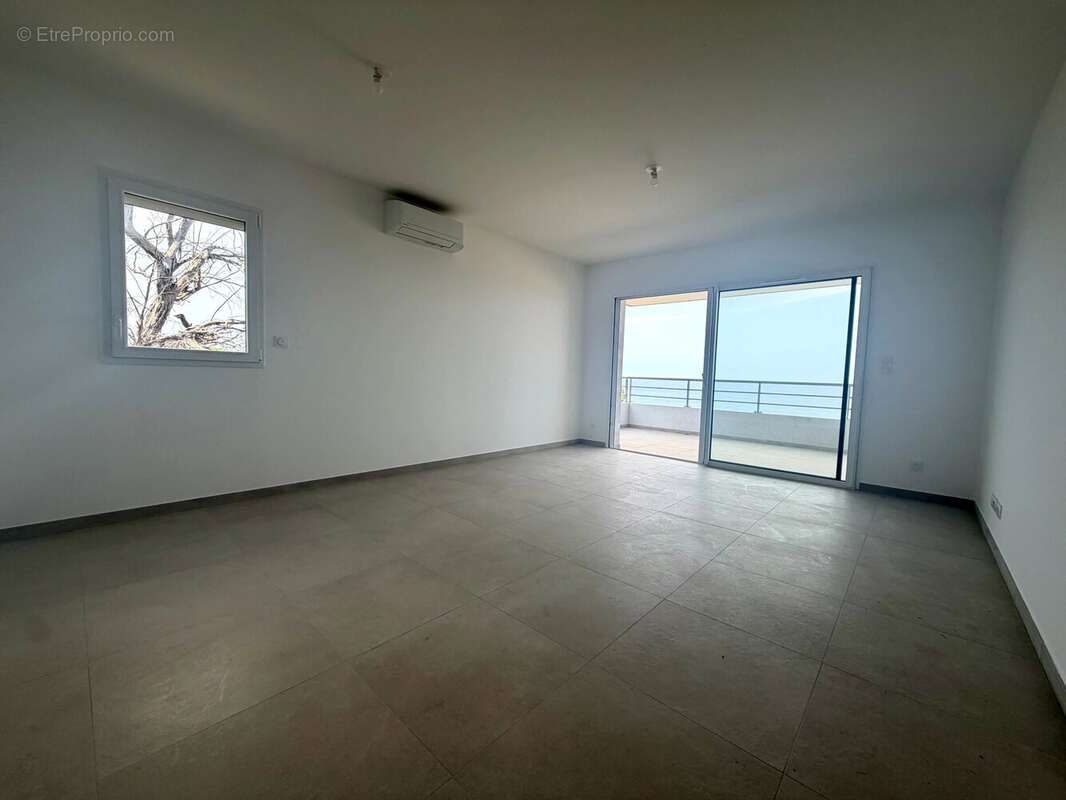 Appartement à SARI-SOLENZARA