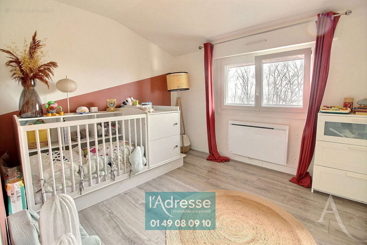 Maison 5 pièces en excellent état L'Hay Les Roses Petit Robinson - photo 9
