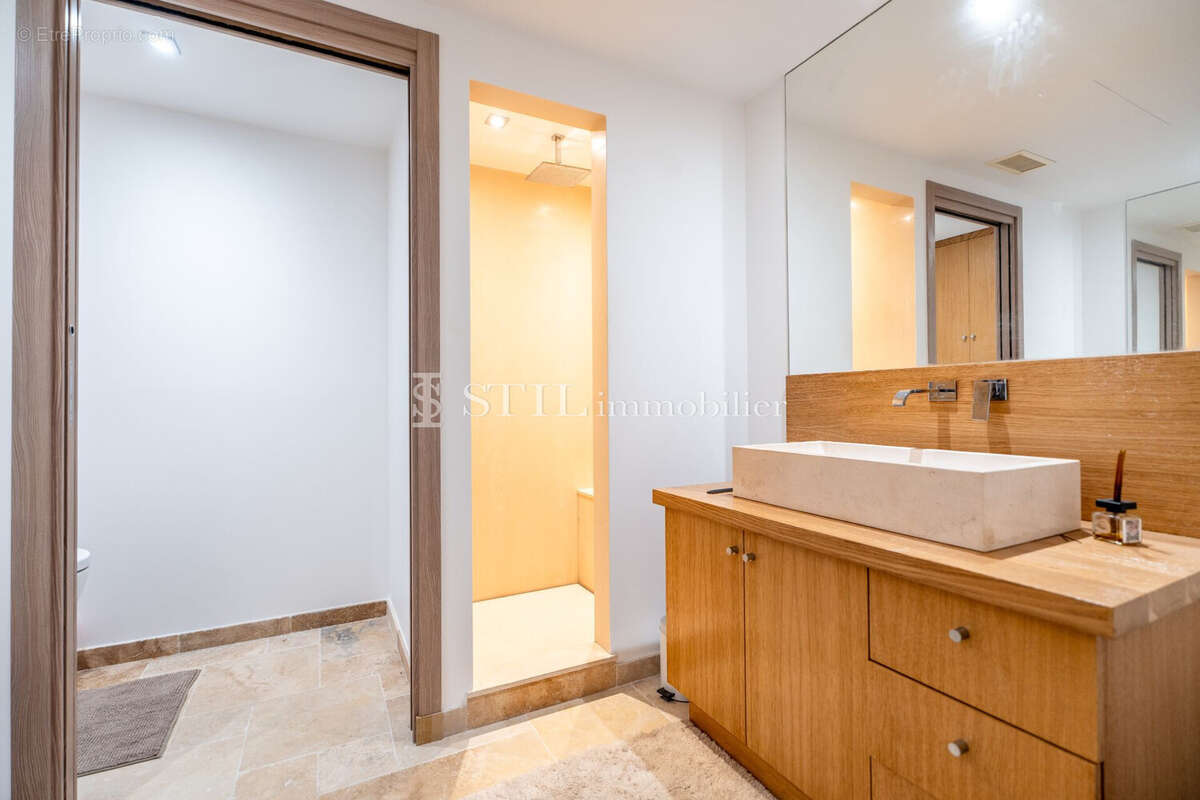 Maison 240 m² à Sainte-Maxime  - photo 8