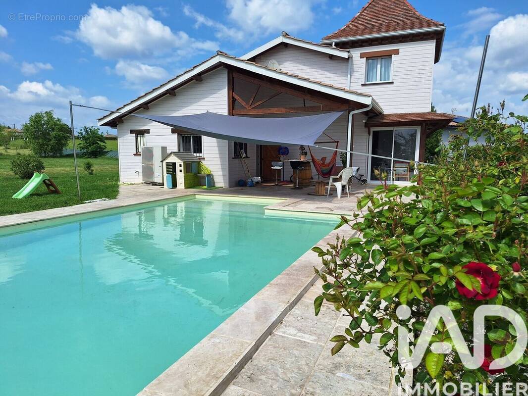 Photo 1 - Maison à PUYMICLAN