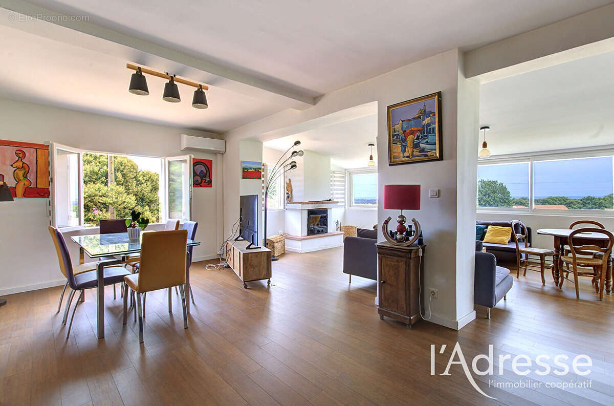 VESCOVATO  Propriété de  1683 m²  2 villas avec piscine. - photo 4