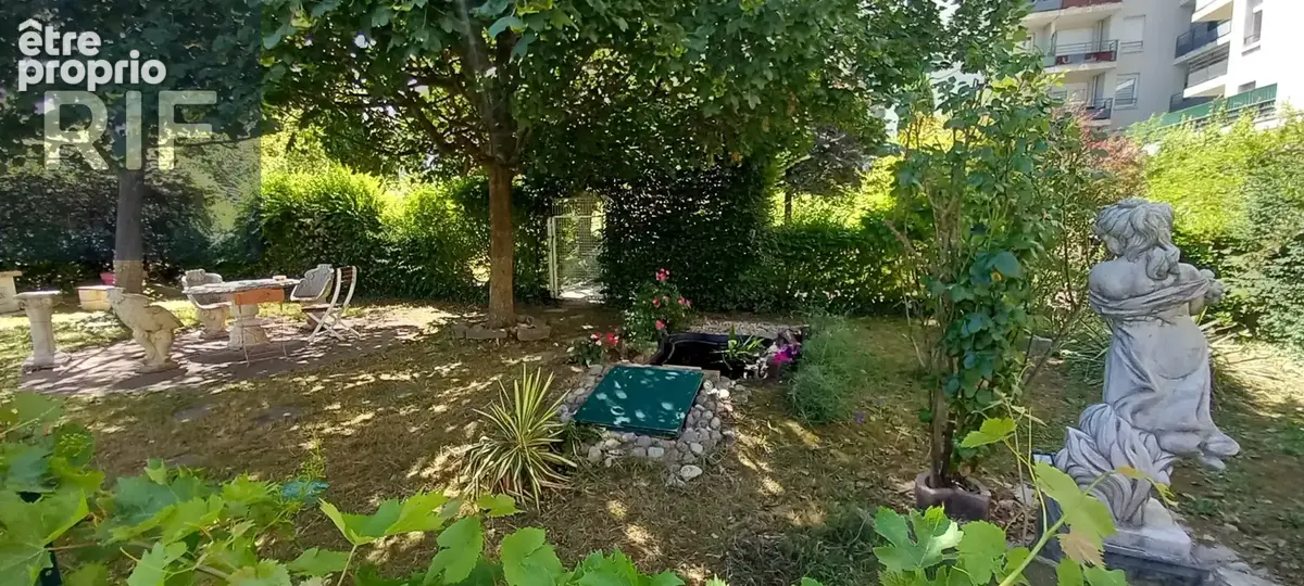 Appartement T3 avec piscine cadre agréable et prestations de qualité - photo 2