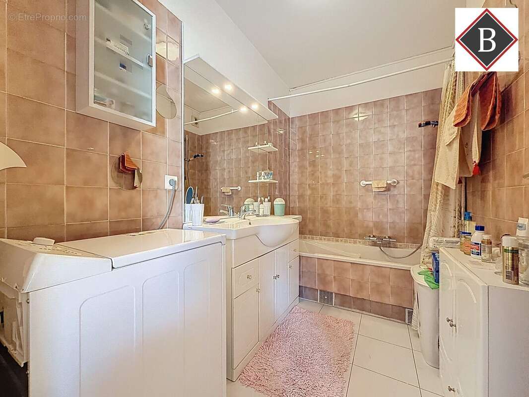 Appartement à MOUGINS