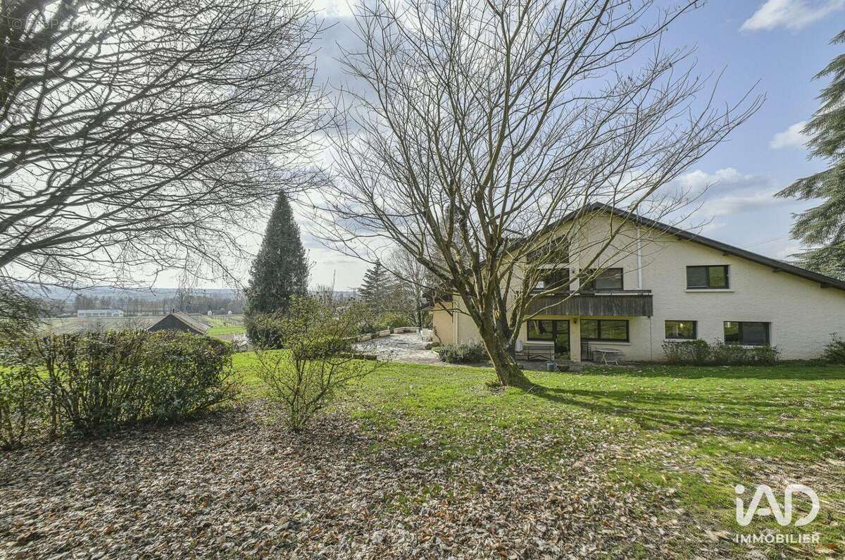 Photo 3 - Maison à SAINT-GENIX-SUR-GUIERS