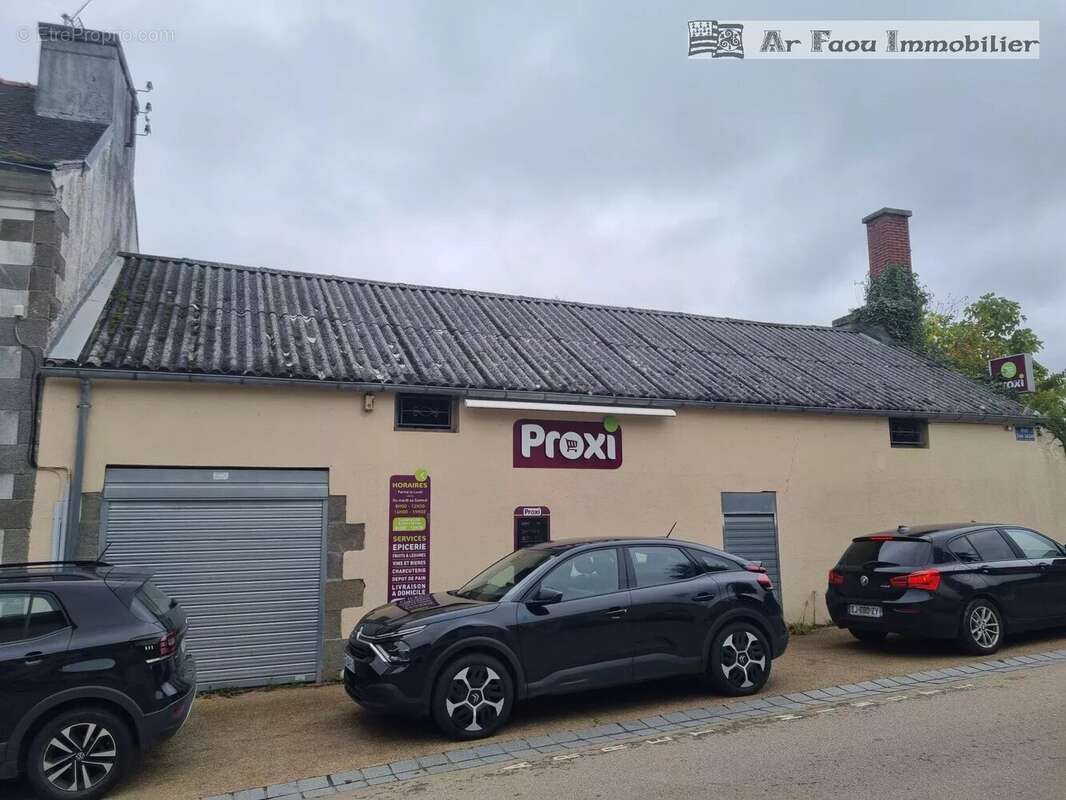 Commerce à HOPITAL-CAMFROUT