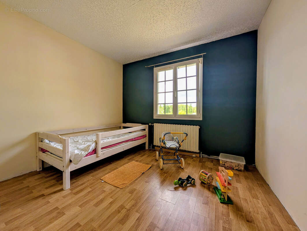 Maison à LES HERBIERS