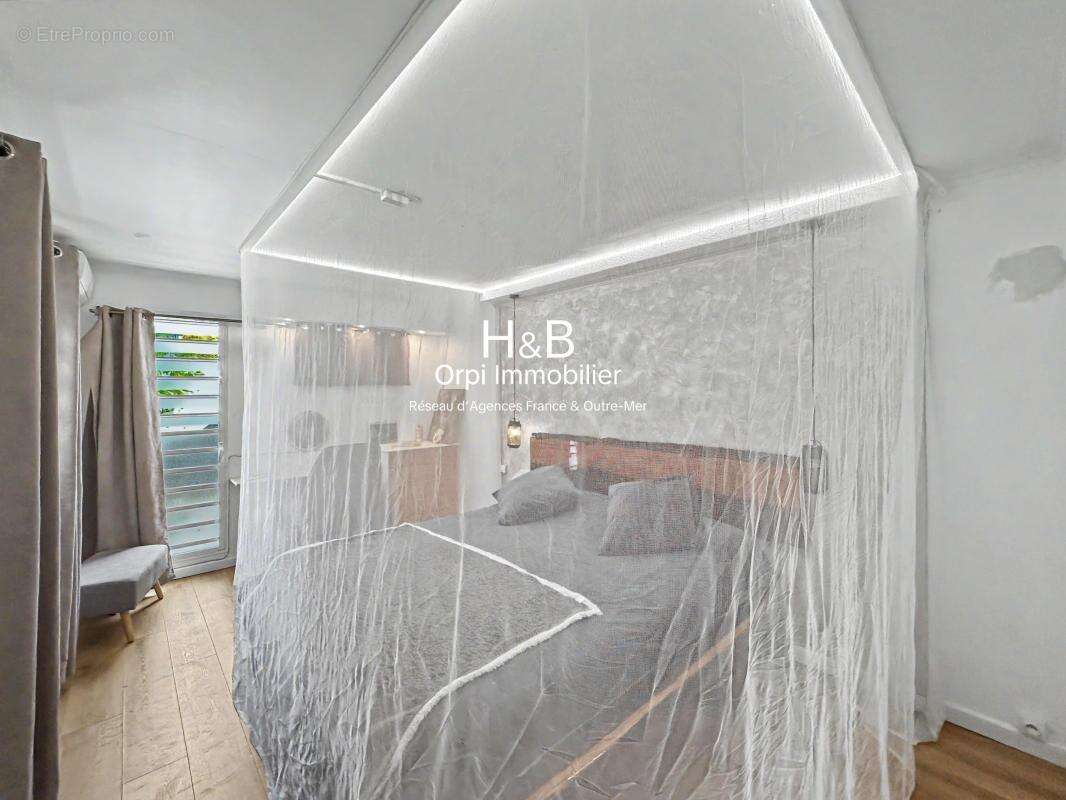 Élégante Maison Familiale T5 + Grand Jardin, Schoelcher, Terreville À Vendre - photo 3