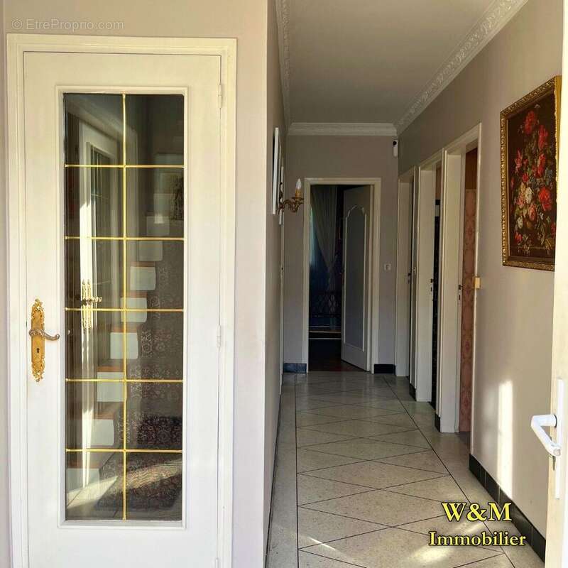 Maison à VILLENEUVE-LE-ROI