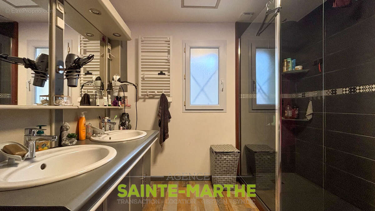 Maison à SAINT-PIERRE-LE-VIEUX