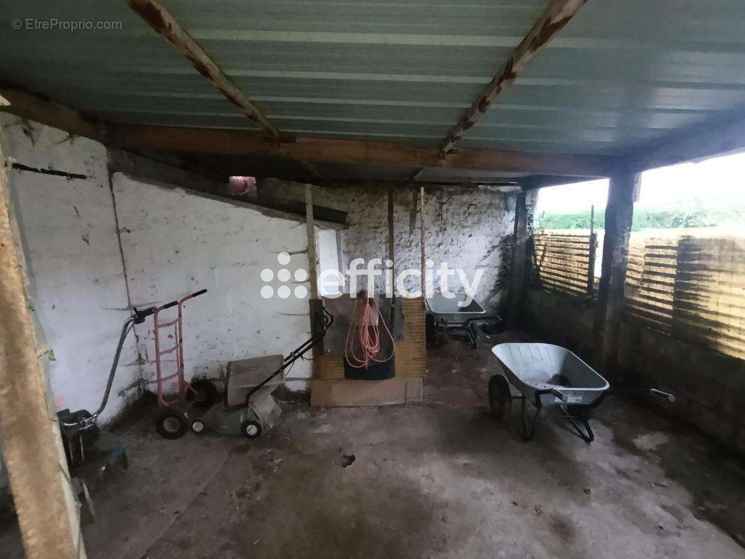 Maison à EAUCOURT-SUR-SOMME