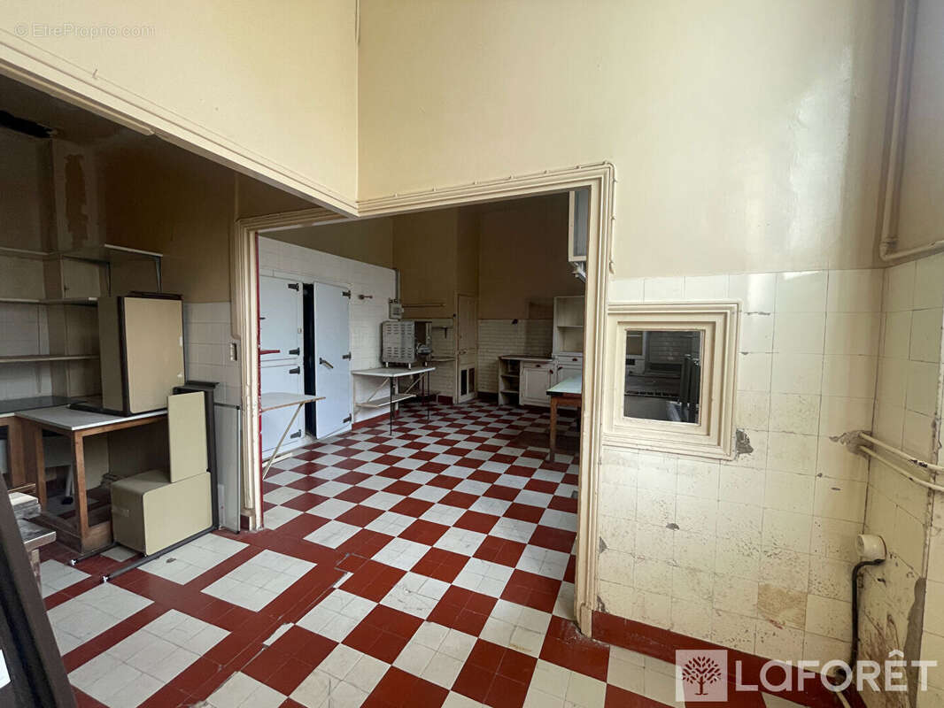 Commerce à SAINT-FLOUR