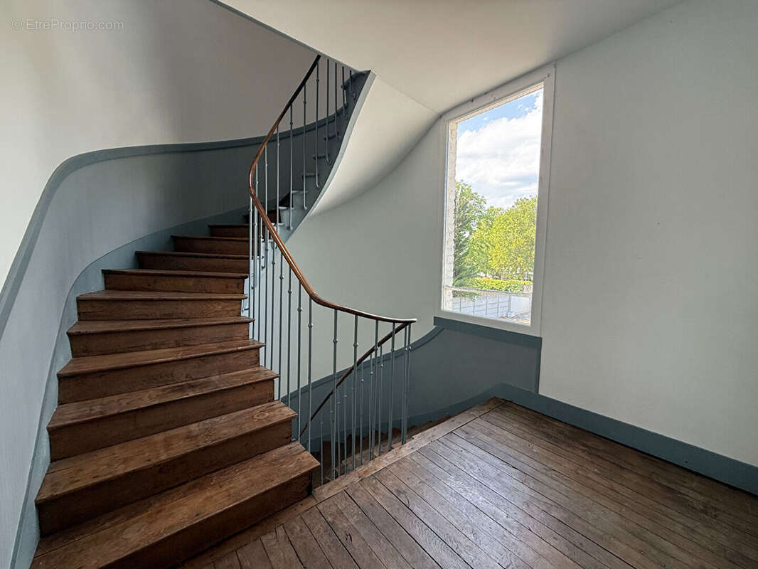 Appartement Montluçon 156 m2 avec garage et cour - photo 14