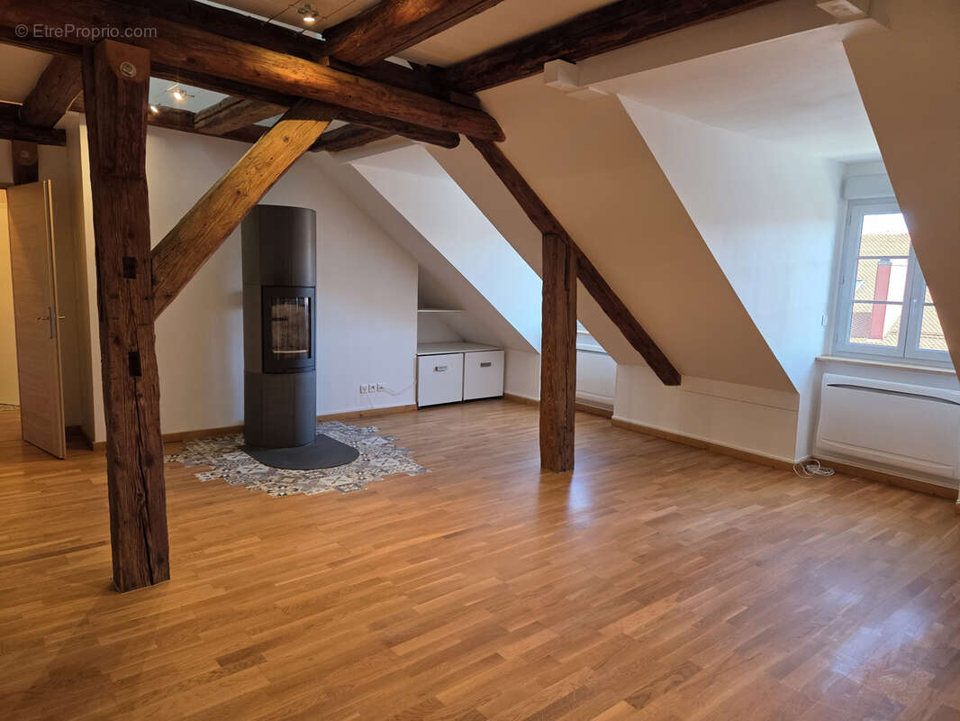 Appartement DUPLEX T4 au centre ville de Pontarlier - photo 1
