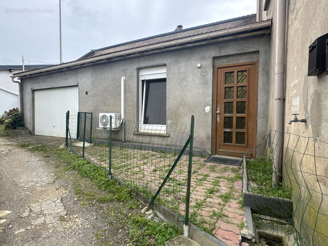 Appartement à SAINTE-MARIE-AUX-CHENES