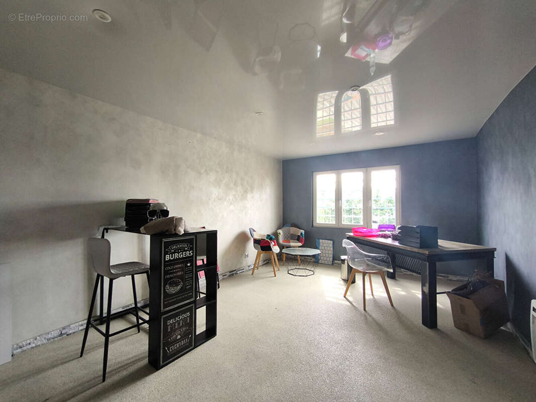 Commerce à BORAN-SUR-OISE