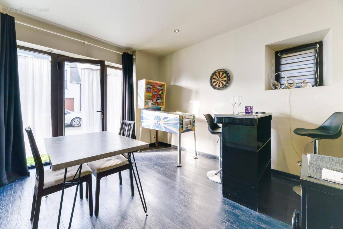 Appartement à SAINTE-LUCE-SUR-LOIRE