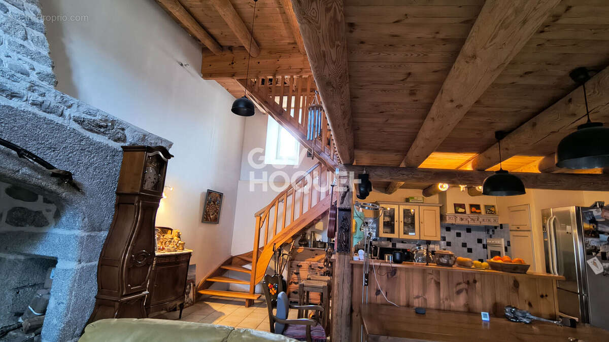 Maison à GREZES