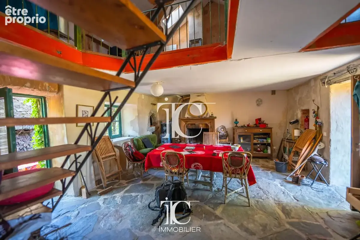 Mas de hameau du xviiieme siècle  100 m² habitables  4 chambres  terrain 340 m²  à 25 min des vans - photo 11