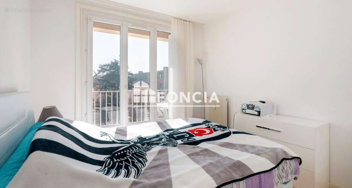 Appartement à EGLY
