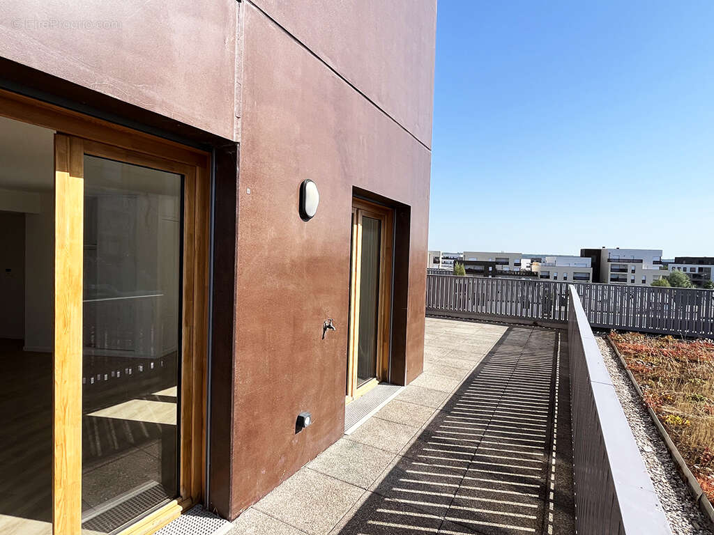Appartement 86 m² à Saint-Cyr-L'ecole  - photo 6
