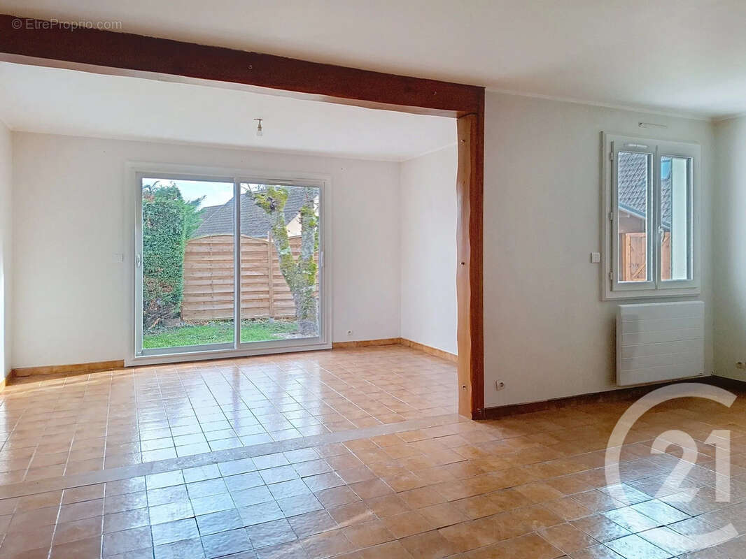 Maison 97 m² à Le Chatelet-En-Brie  - photo 2