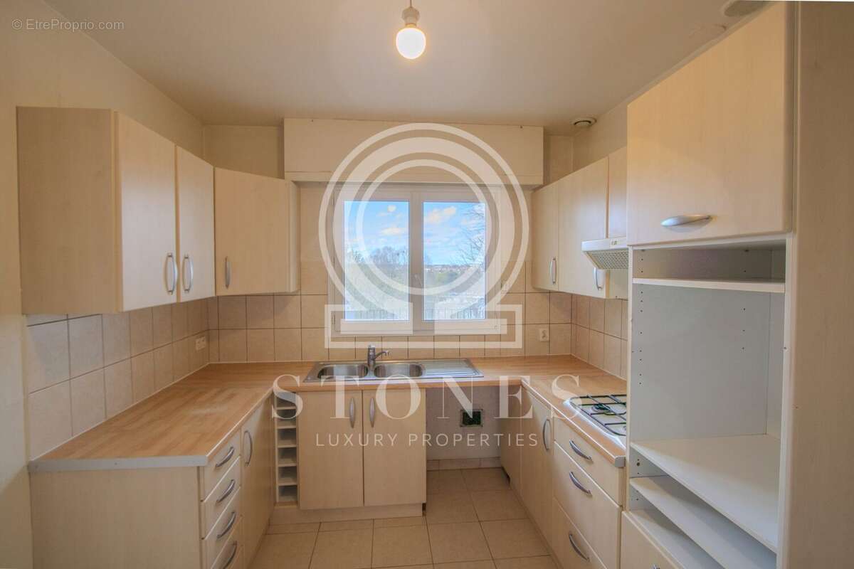 Maison 190 m² à Bougival  - photo 7