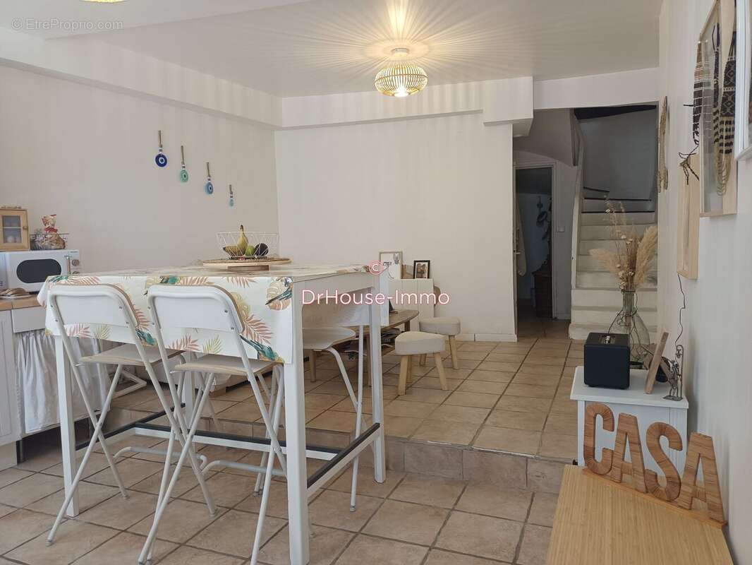 Appartement 71 m² à Carnoules  - photo 6
