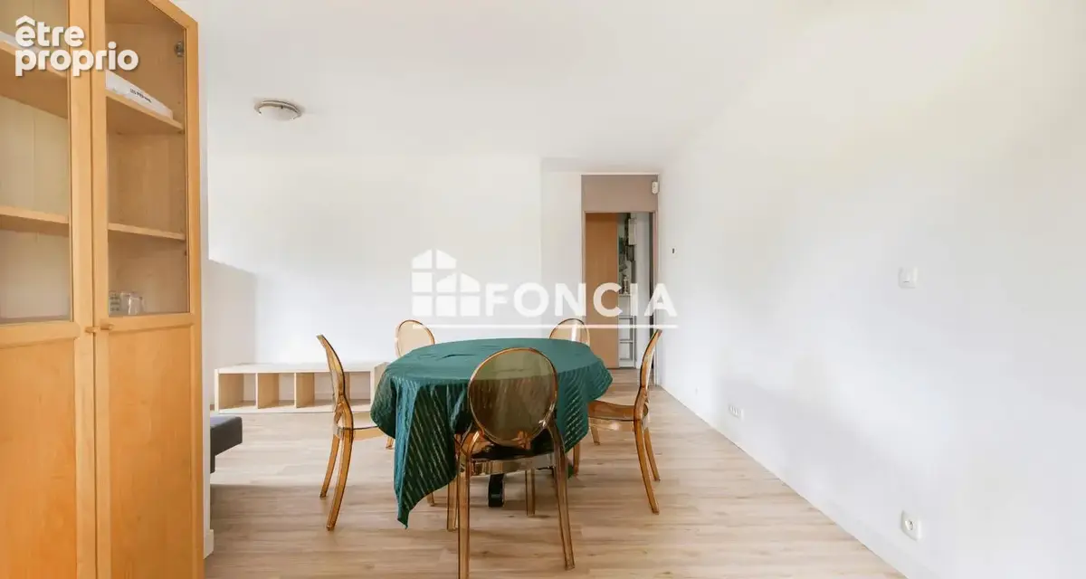 Photo Appartement à Aix-En-Provence au prix de 260 000€