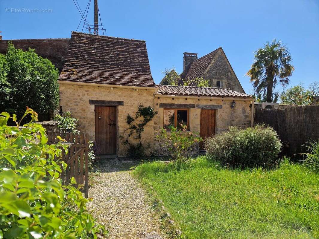 20250408144044 - Maison à SAVIGNAC-DE-MIREMONT