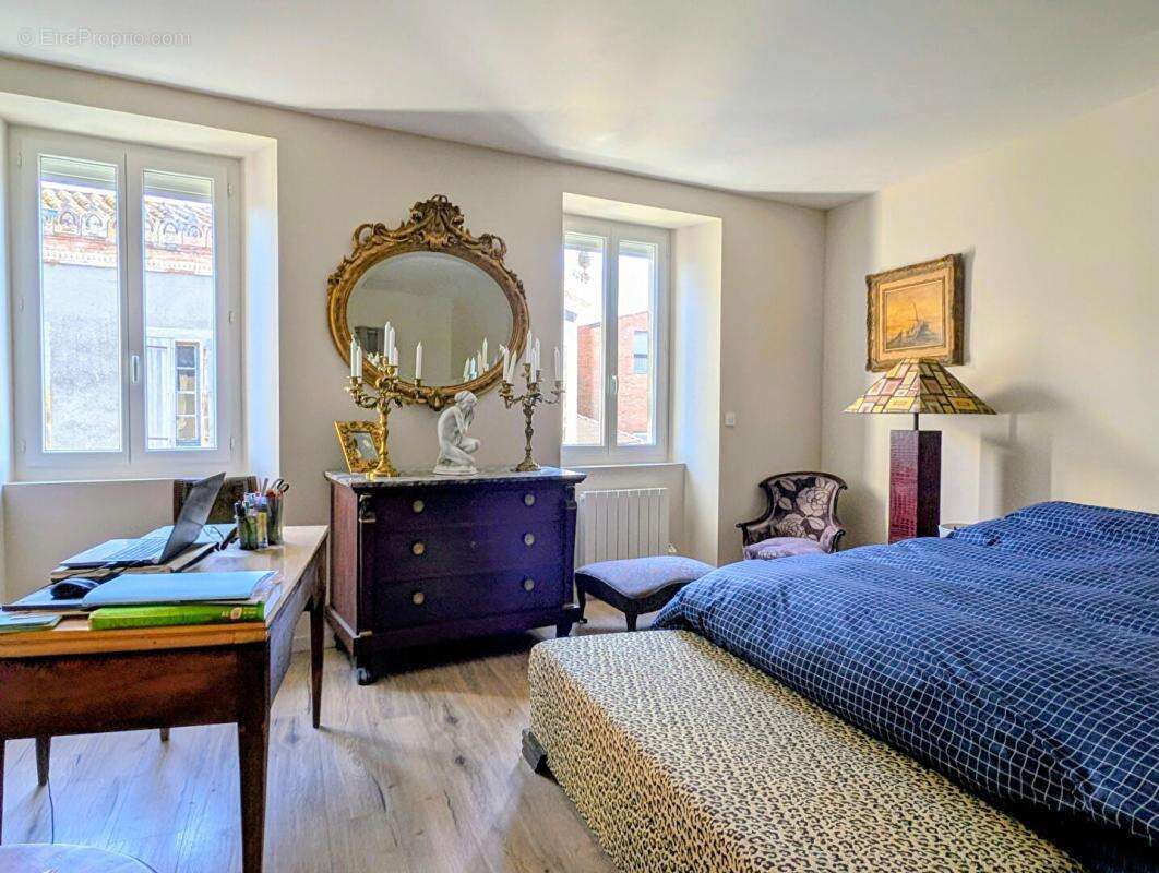 Appartement à CAZERES