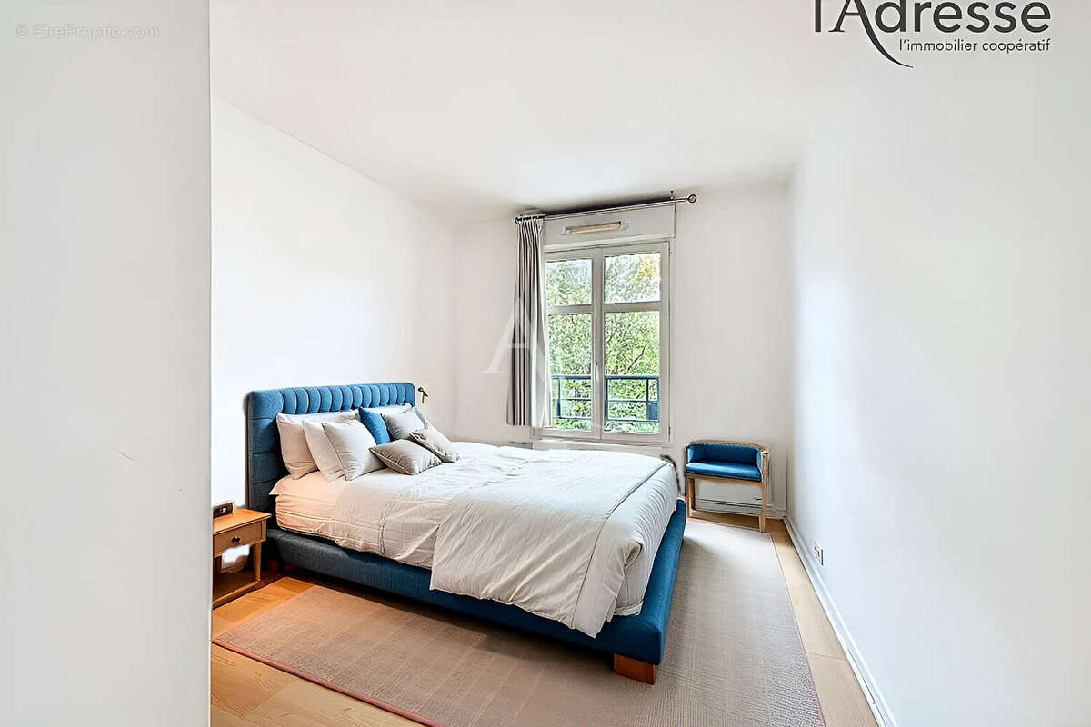 Appartement à SURESNES