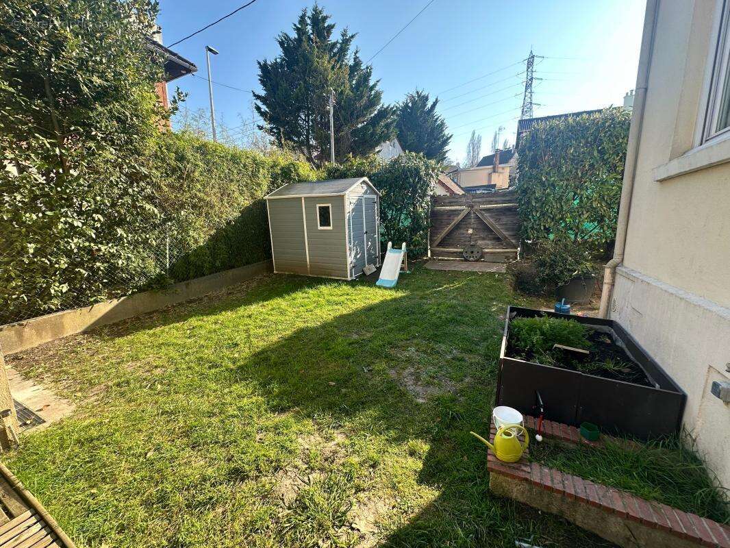 Maison à VILLEMOMBLE