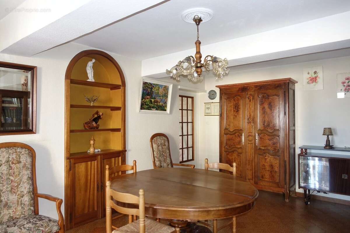 Maison à BELLEVILLE
