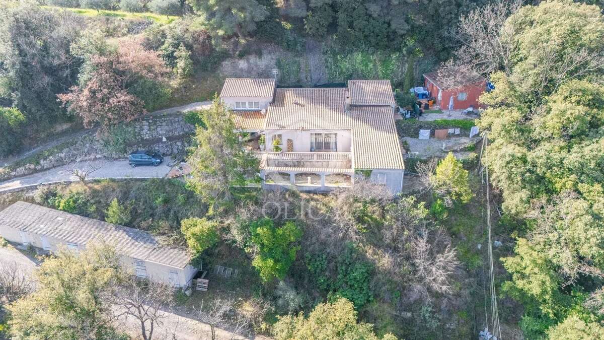 Maison à SAINT-LAURENT-DU-VAR