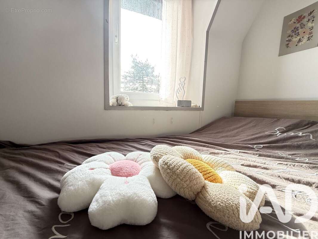 Photo 9 - Maison à CHANTELOUP-LES-VIGNES