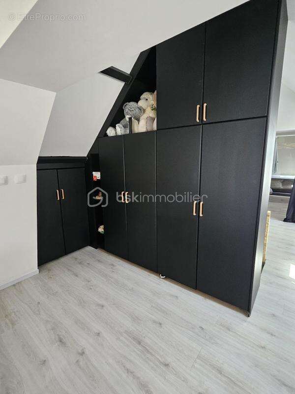 maison 5 pièces de 126m² - photo 5