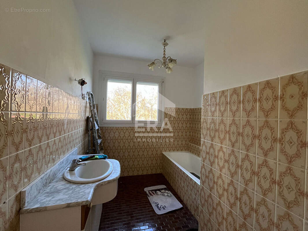 Maison à COULOUNIEIX-CHAMIERS