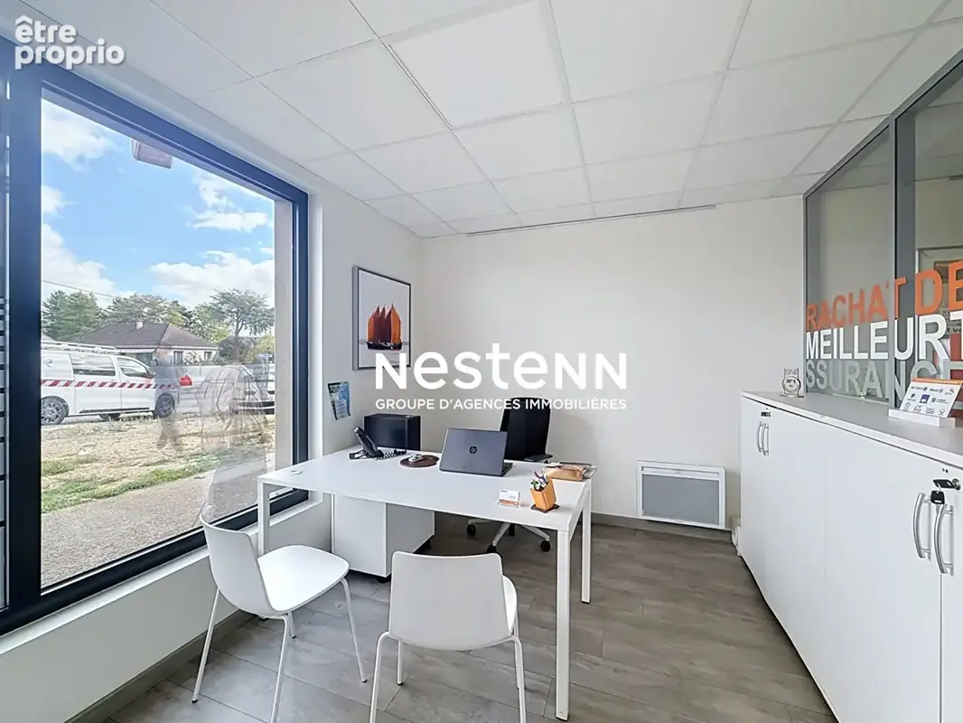 Local commercial  6 pièces 97 m2 - Chambray les Tours - photo 3