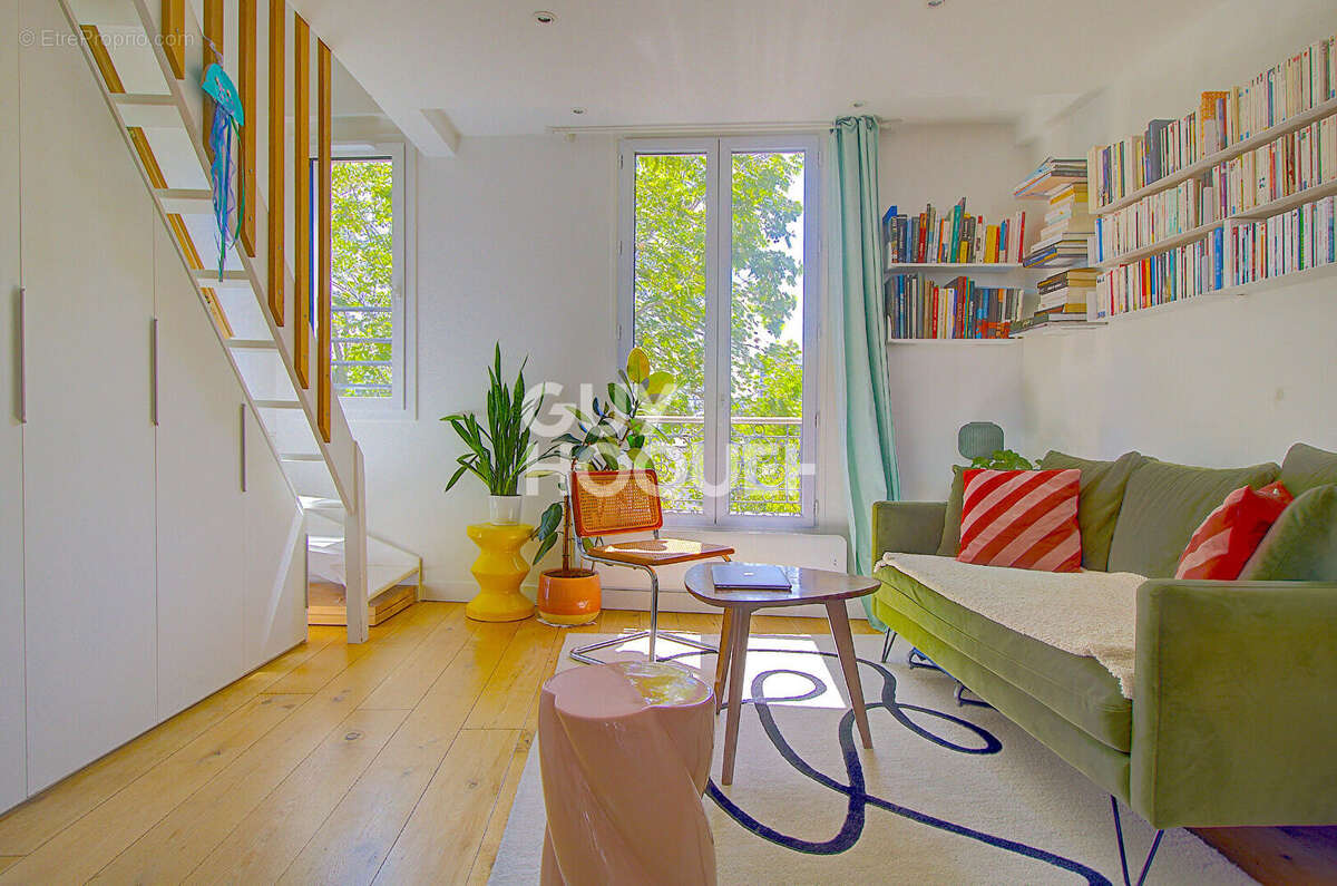 Appartement à PARIS-20E