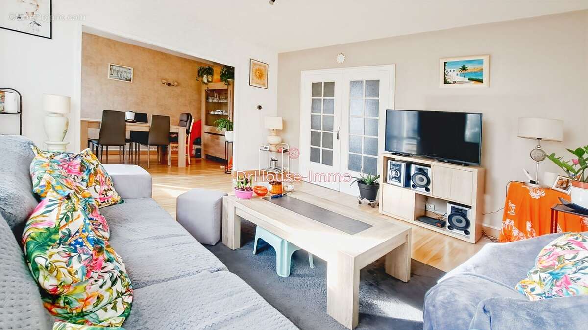 Appartement à LE PLESSIS-TREVISE