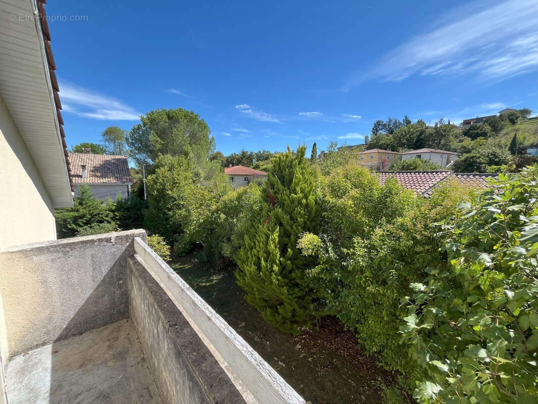 Maison avec jardin et garage - photo 11