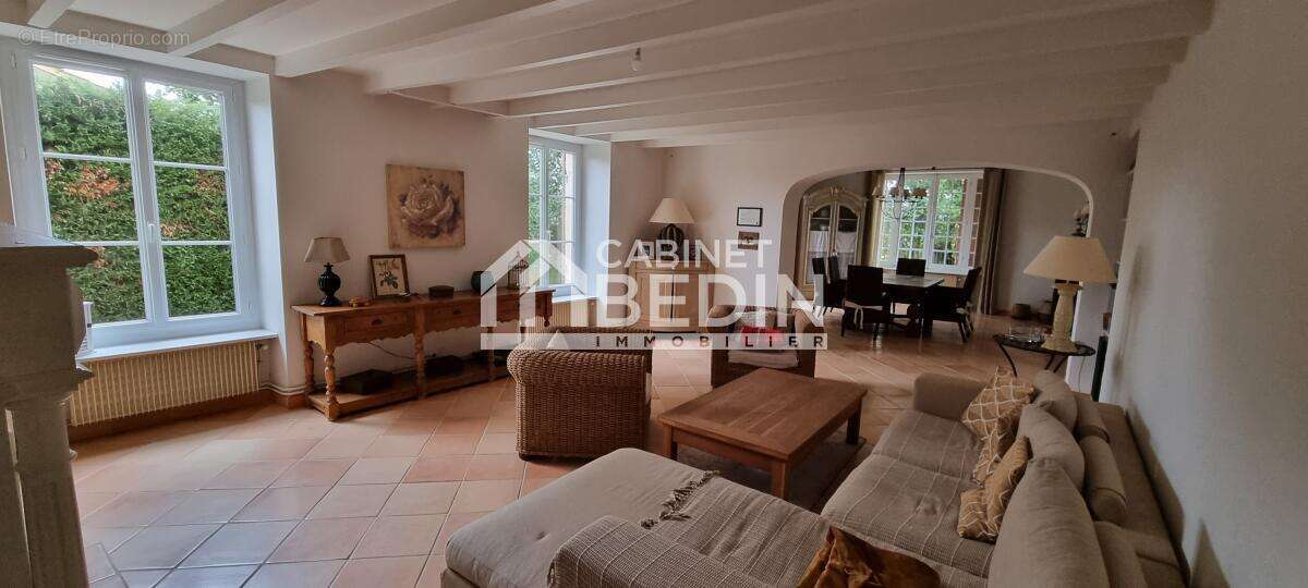 Maison à BAYON-SUR-GIRONDE