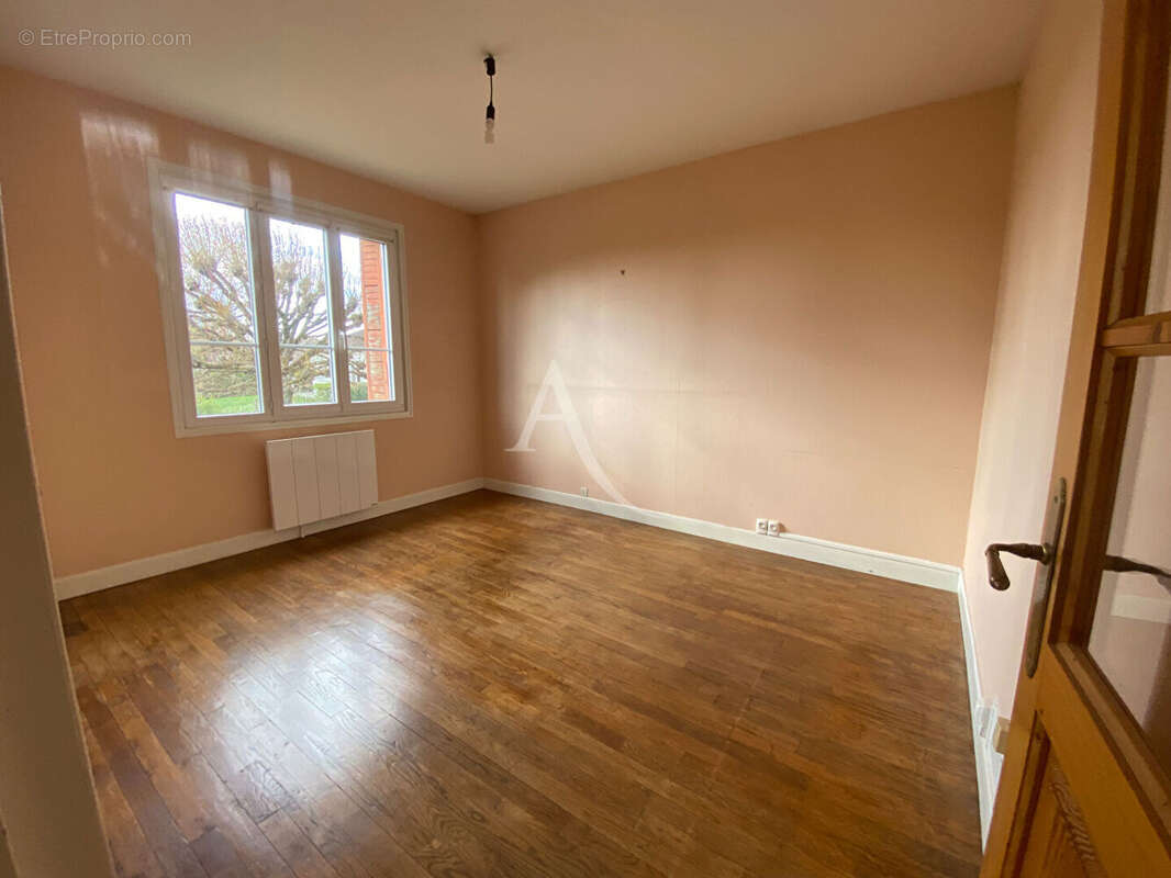 Maison à FERRIERES-EN-GATINAIS