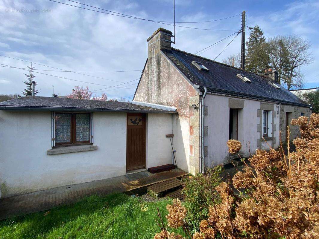 Maison à CLEGUEREC