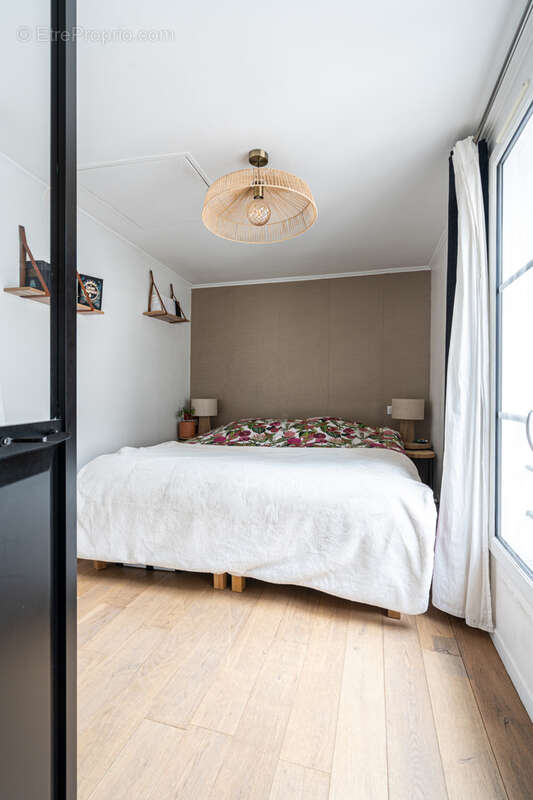 Appartement à PARIS-3E