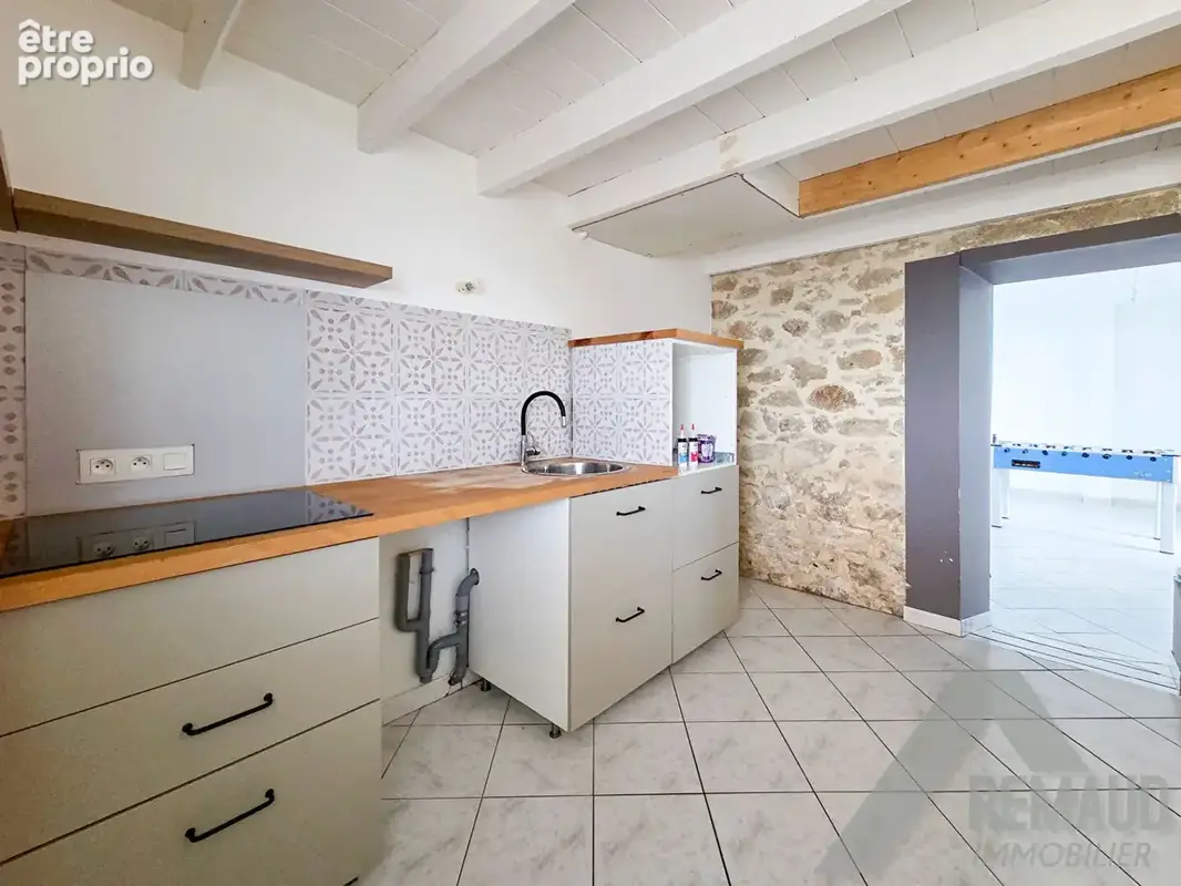 2.6 Km du Centre Ville - Appartement 82 m² avec terrasse et garages - photo 2