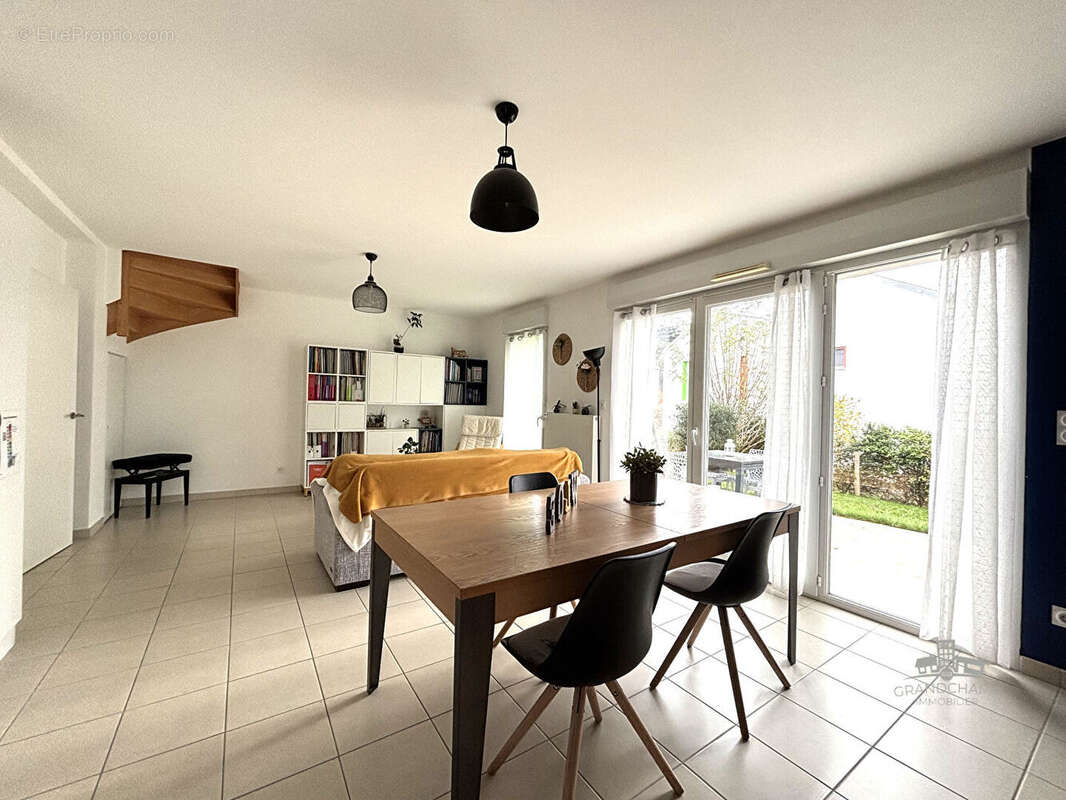 Maison à TREILLIERES