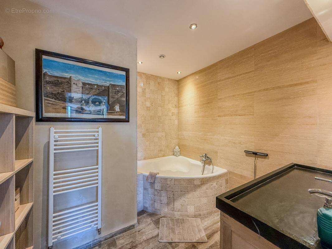 Maison à VAULX-EN-VELIN