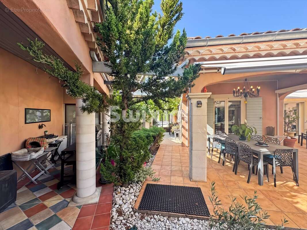 Villa d'exception de 205 m² dans le golf de la Valdaine - photo 17