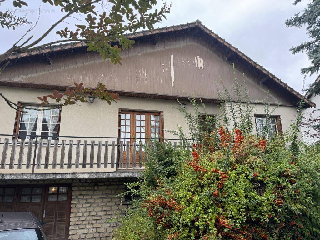 Maison à SAINT-AMAND-MONTROND